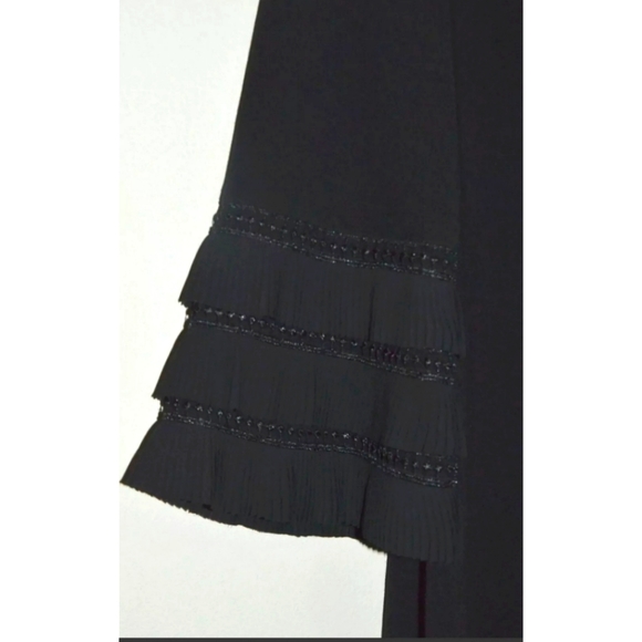 REVIEW BLACK 3/4 FLUTE SLEEVE 60s SHIFT DRESS 12 - Picture 3 of 3